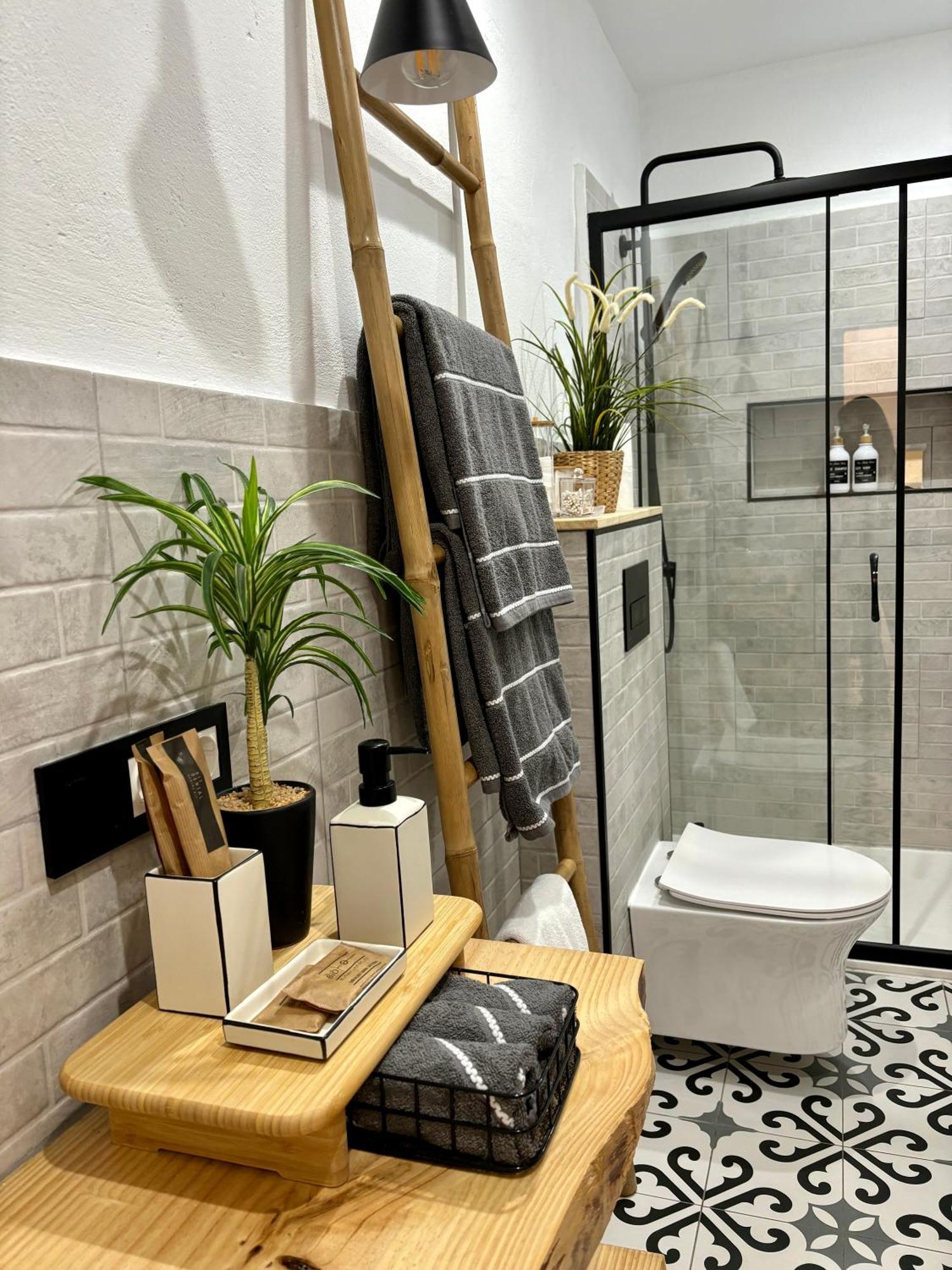 El Pisito Forest,A 300 Metros Iglesia De La Encarnacion Appartement Marbella Buitenkant foto